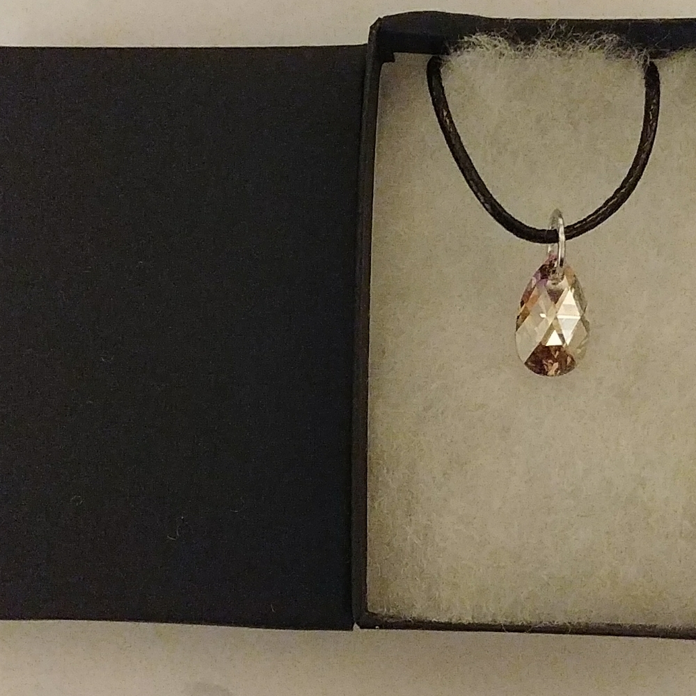 Canary Gold Crystal Teardrop Necklace - Picture 6 of 8
